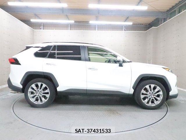 Toyota RAV4 2023-03 4979641-9