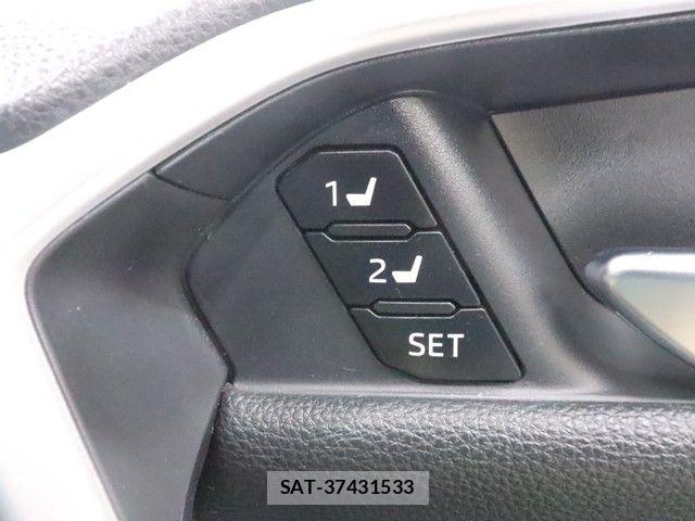 Toyota RAV4 2023-03 4979641-21