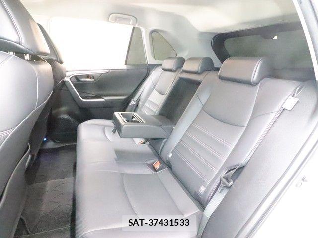 Toyota RAV4 2023-03 4979641-4