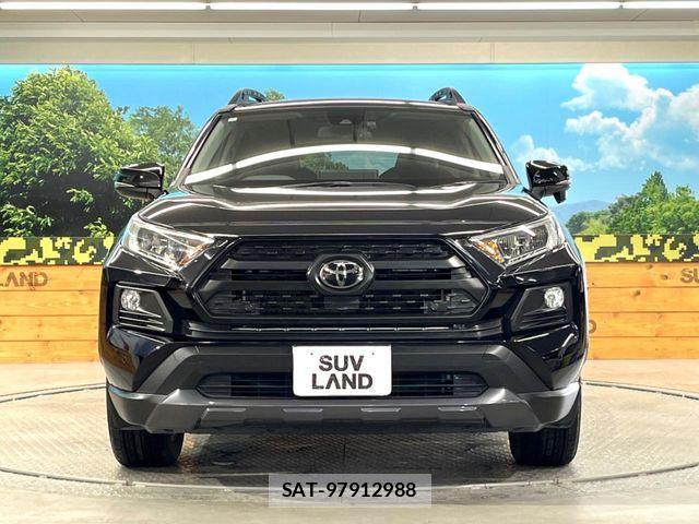 Toyota RAV4 2021-04 4979678-12