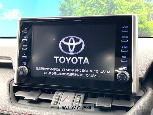 Toyota RAV4 2021-04 4979678-2