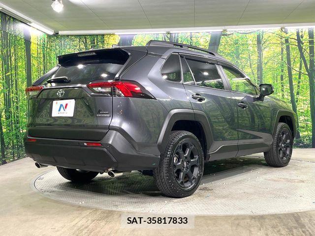 Toyota RAV4 2024-02 5876647-16