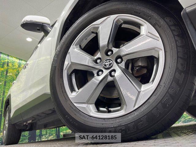 Toyota RAV4 2021-07 5876770-12