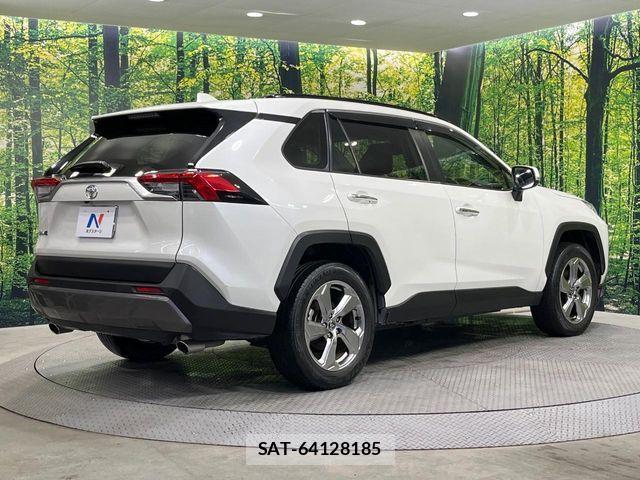 Toyota RAV4 2021-07 5876770-16