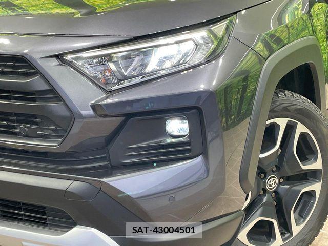 Toyota RAV4 2023-05 5876663-10