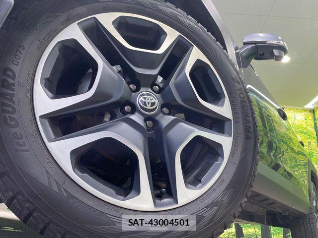 Toyota RAV4 2023-05 5876663-11