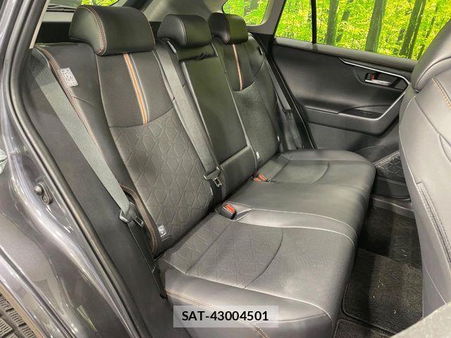 Toyota RAV4 2023-05 5876663-8