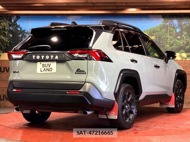 Toyota RAV4 2023-04 5876697-16