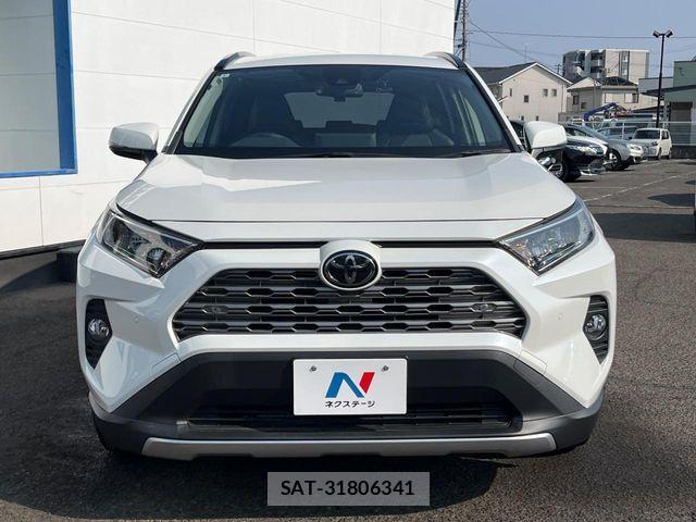 Toyota RAV4 2019-07 6016987-13