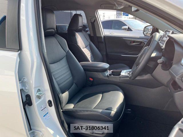 Toyota RAV4 2019-07 6016987-7