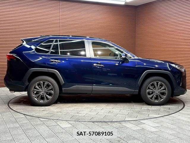 Toyota RAV4 2024-04 6016949-17