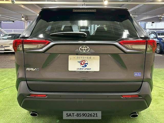 Toyota RAV4 2020-09 6135602-18