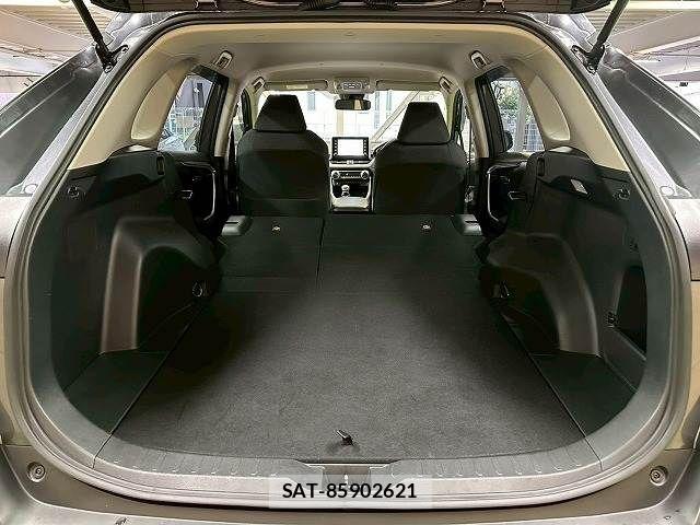 Toyota RAV4 2020-09 6135602-19