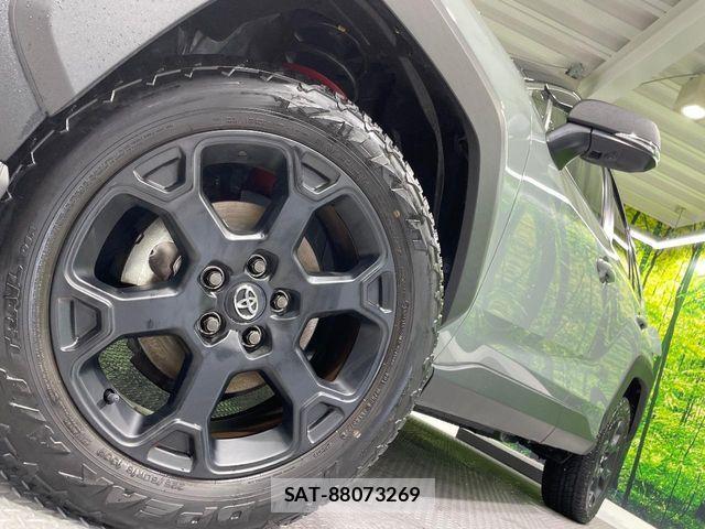 Toyota RAV4 2024-01 6218849-13