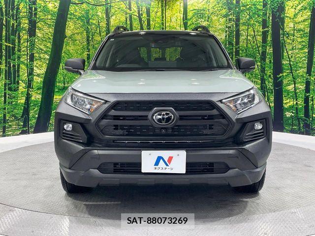 Toyota RAV4 2024-01 6218849-14