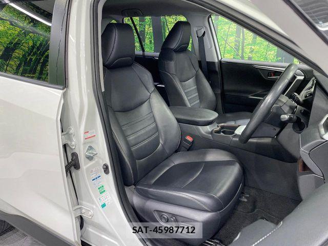 Toyota RAV4 2019-08 6218916-8
