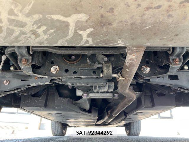 Toyota RAV4 2021-07 6218914-18