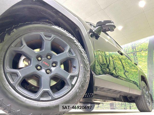 Toyota RAV4 2022-09 6218870-12