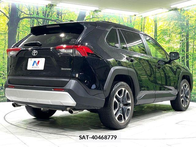Toyota RAV4 2019-04 6218913-17