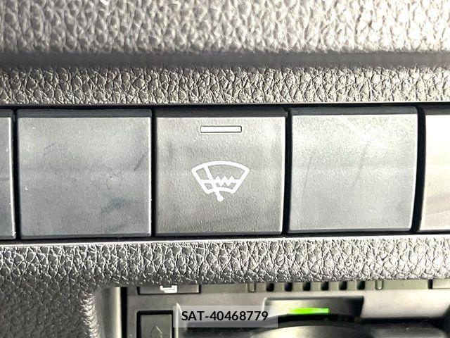 Toyota RAV4 2019-04 6218913-4