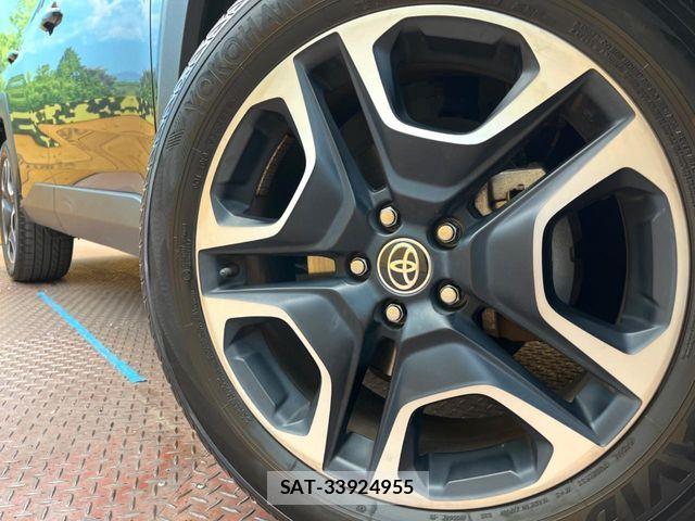 Toyota RAV4 2020-02 6218903-12