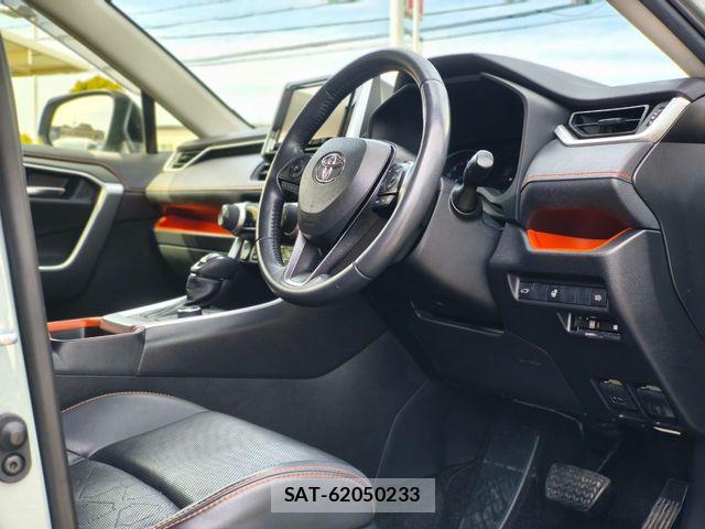 Toyota RAV4 2020-05 6265698-9