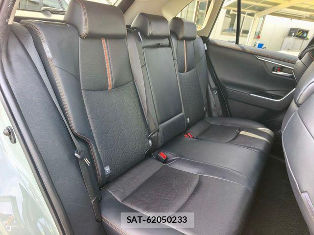 Toyota RAV4 2020-05 6265698-4