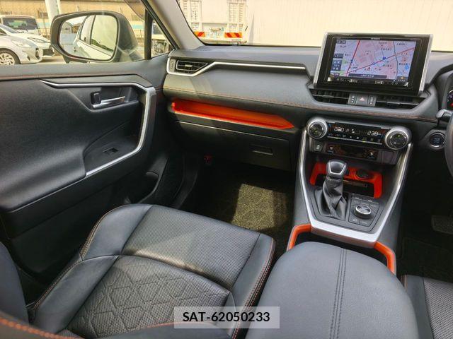 Toyota RAV4 2020-05 6265698-8
