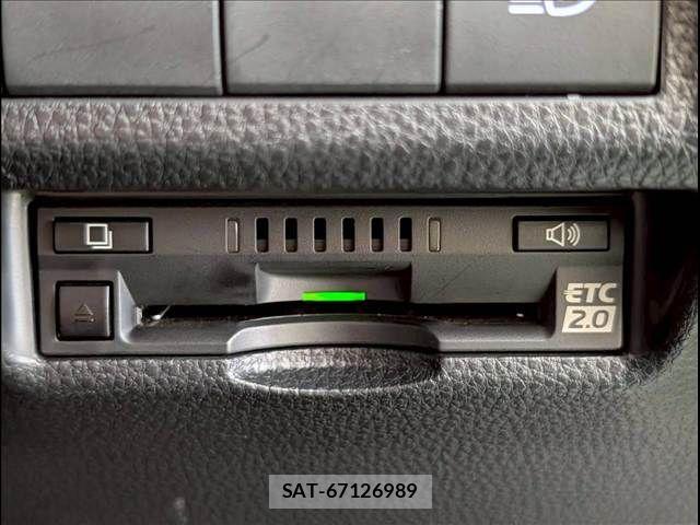 Toyota RAV4 2021-09 6277203-11