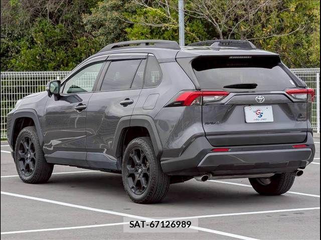 Toyota RAV4 2021-09 6277203-16