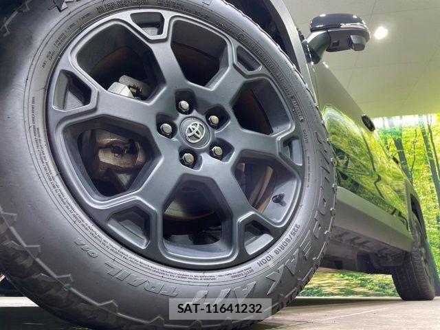 Toyota RAV4 2022-01 6502563-12