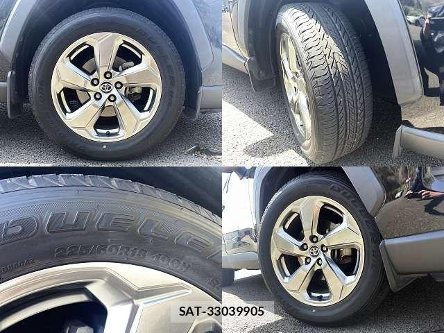 Toyota RAV4 2019-08 6546629-7