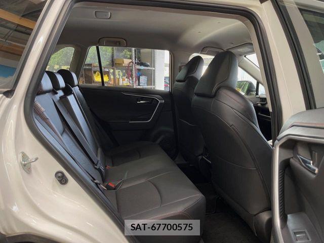 Toyota RAV4 2024-09 6614393-10