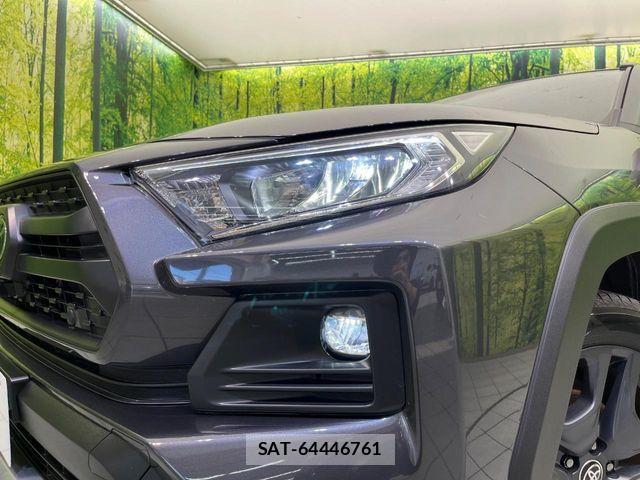 Toyota RAV4 2023-11 6614395-11