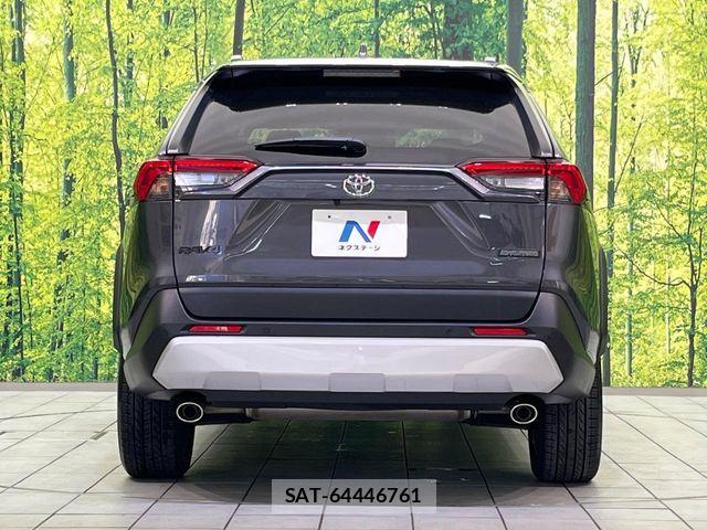 Toyota RAV4 2023-11 6614395-14