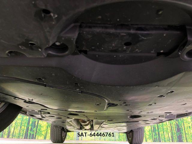 Toyota RAV4 2023-11 6614395-18
