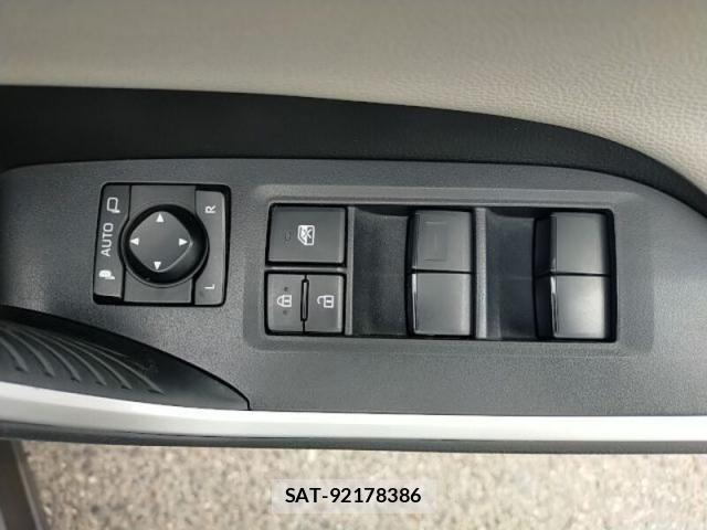 Toyota RAV4 2020-07 6614415-23