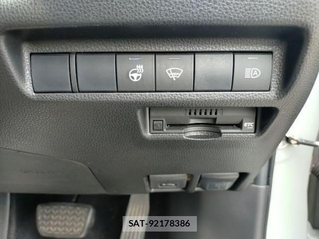Toyota RAV4 2020-07 6614415-24