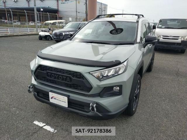 Toyota RAV4 2020-07 6614415-2