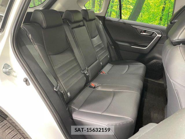Toyota RAV4 2023-10 6614390-9