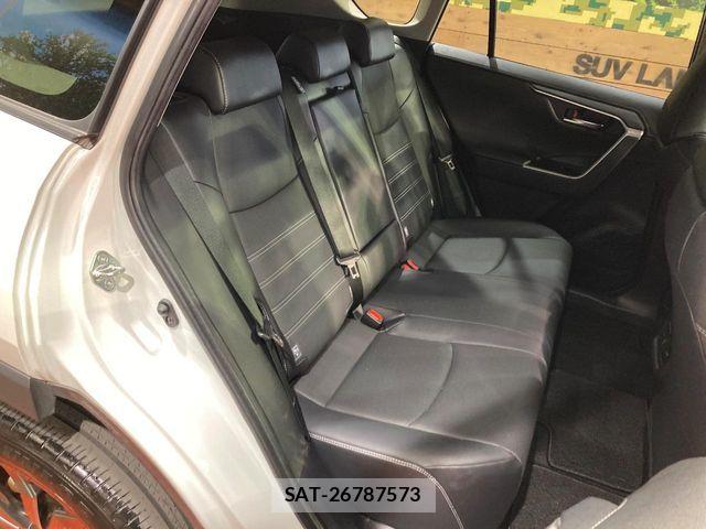 Toyota RAV4 2022-10 6642307-9
