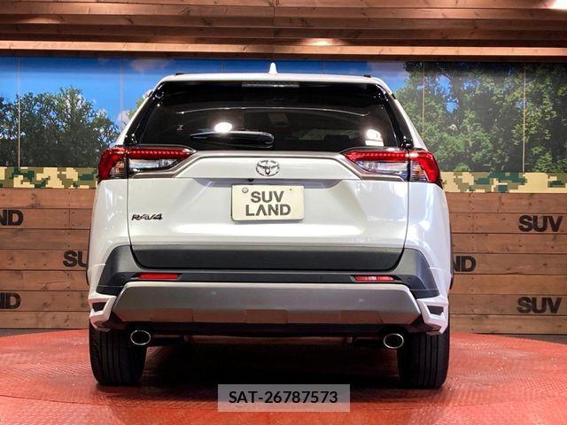 Toyota RAV4 2022-10 6642307-14