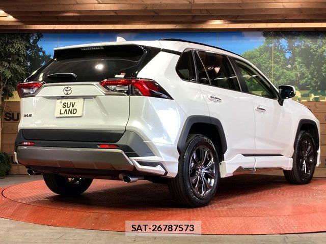 Toyota RAV4 2022-10 6642307-16