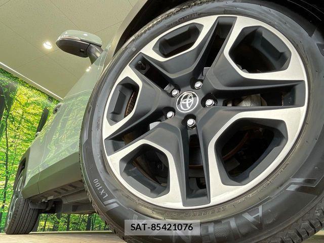 Toyota RAV4 2019-12 6642309-12