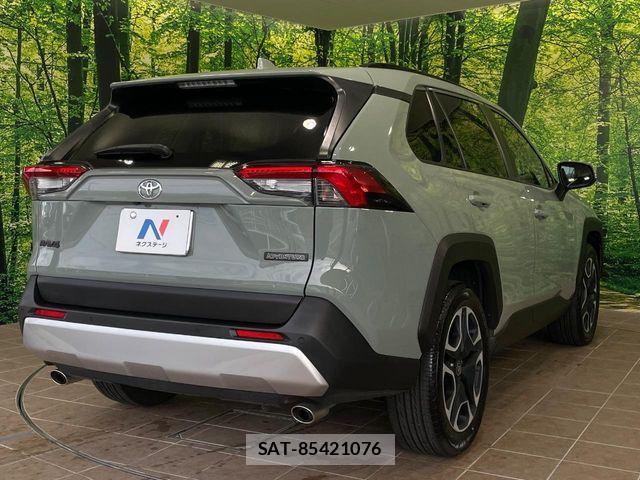 Toyota RAV4 2019-12 6642309-16