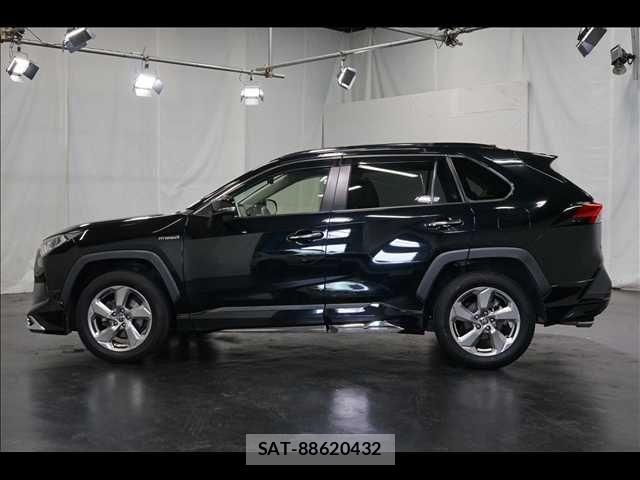Toyota RAV4 2019-12 6642308-14