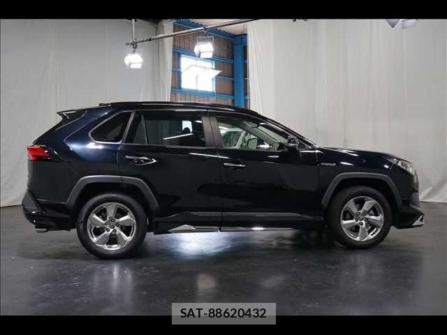 Toyota RAV4 2019-12 6642308-15