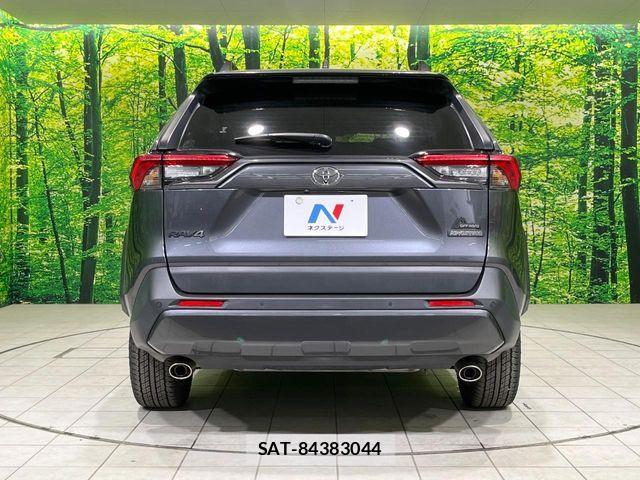 Toyota RAV4 2021-04 6673334-14