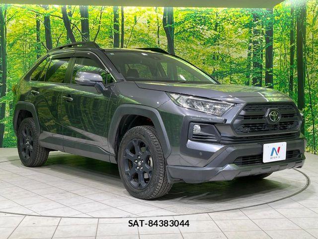 Toyota RAV4 2021-04 6673334-15