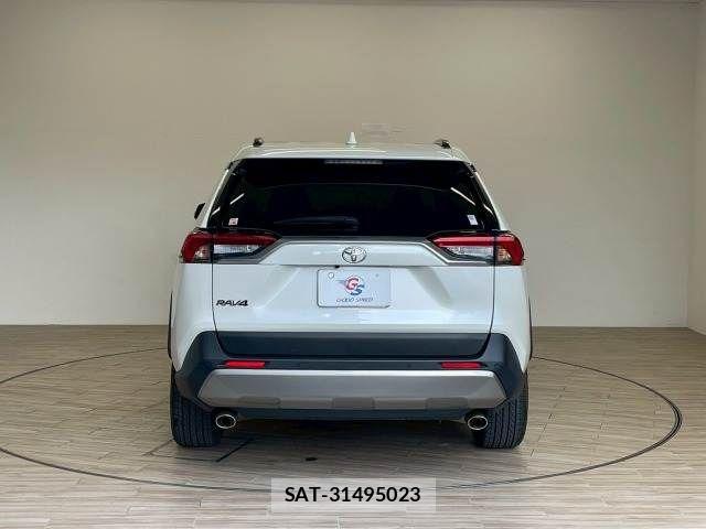 Toyota RAV4 2022-03 6673320-14